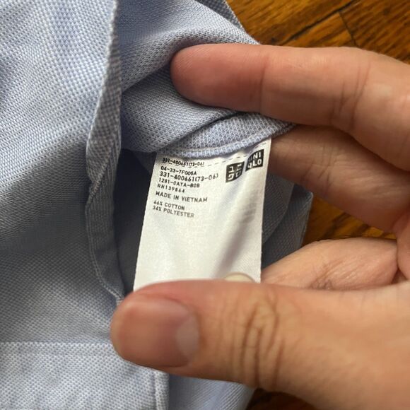 Uniqlo Men's S Slim Fit Light Blue Oxford Button Down Long Sleeve Shirt - Picture 3 of 5
